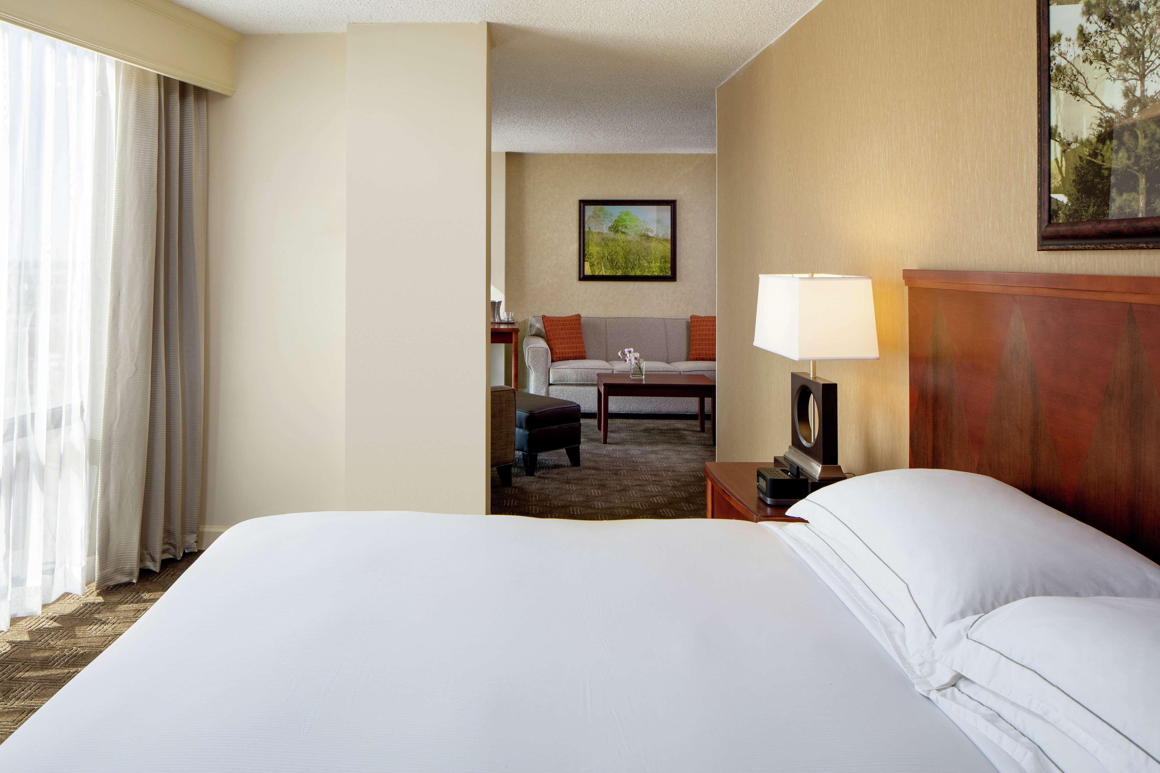Hilton Houston Galleria Area Экстерьер фото